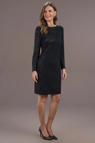 VESTIDO JACQUARD DECOTE CANOA PRETO MIRA VEST
