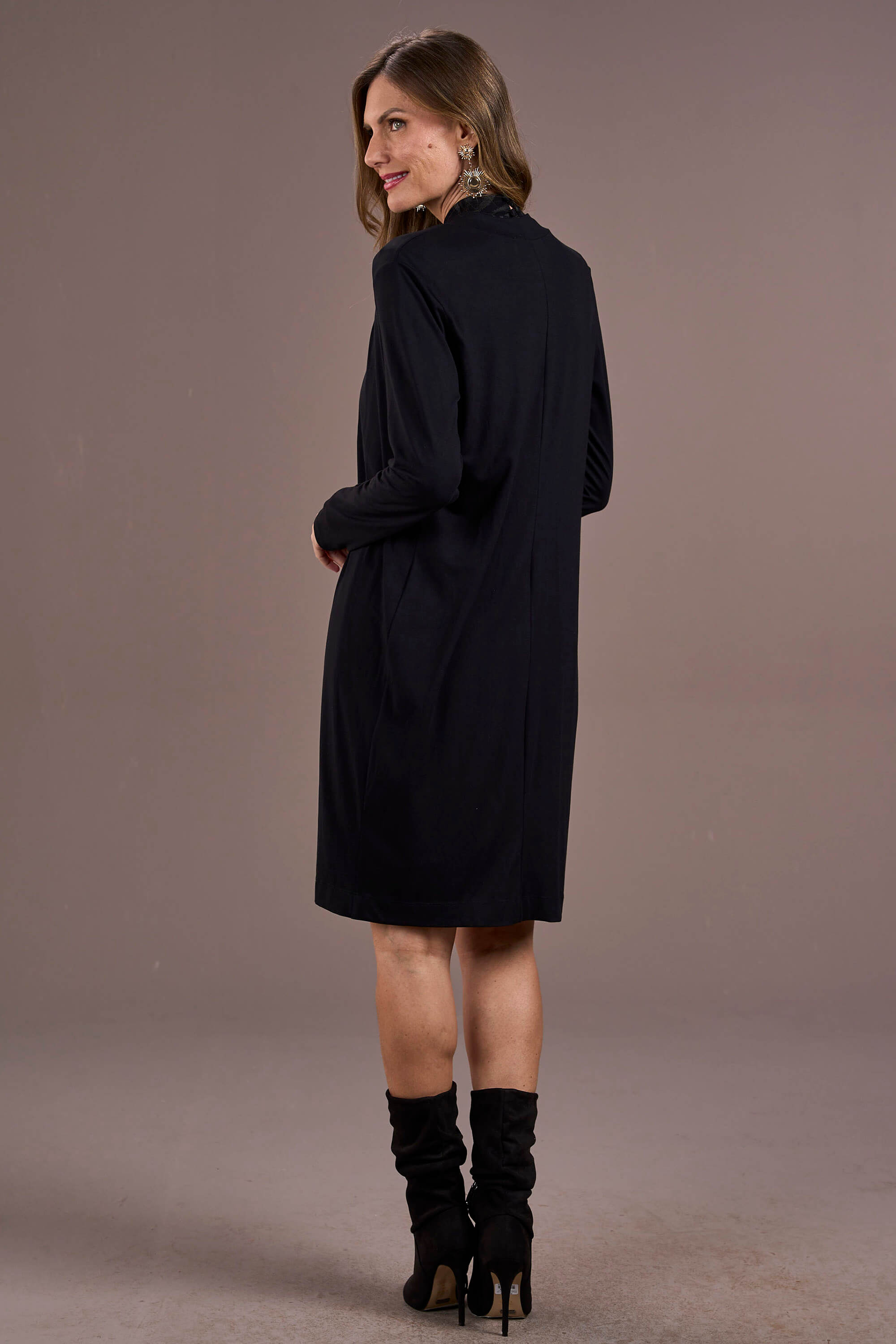 DUETO COM VESTIDO MANGA COPO E CARDIGAN PRETO MIRA VEST