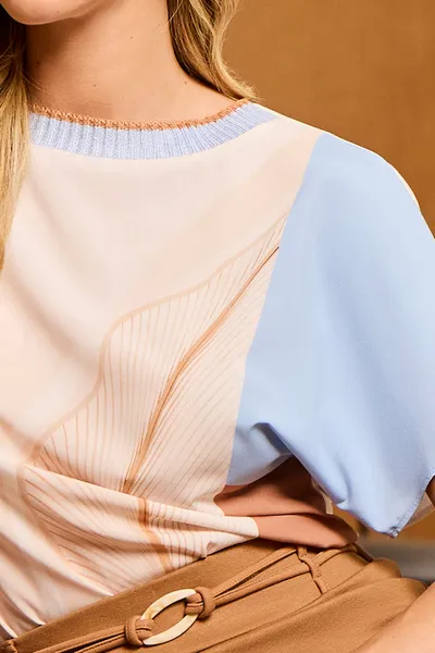 BLUSA MANGA JAPONESA DECOTE CANOA RIBANA MIRA VEST