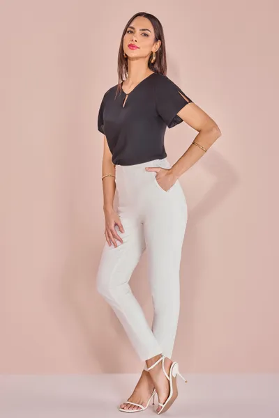 CALÇA SLIM COM ZÍPER E BOLSOS MIRA VEST