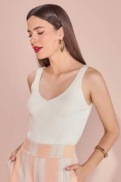 BLUSA SEM MANGA DECOTE V MIRA VEST