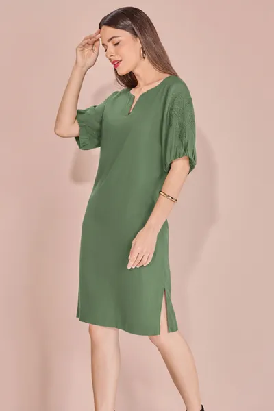 VESTIDO MANGA CURTA DECOTE REDONDO VERDE MENTA MIR