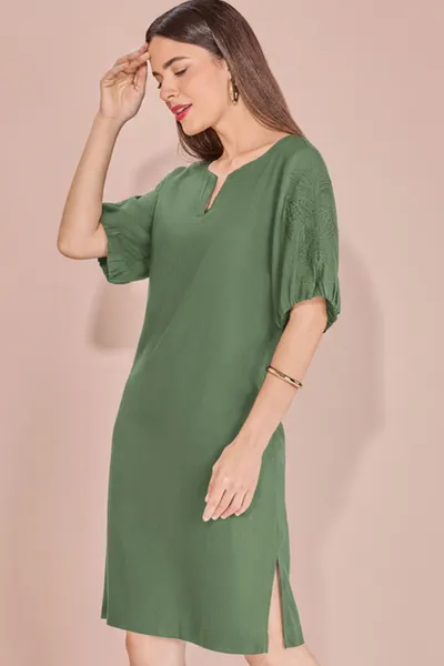VESTIDO MANGA CURTA DECOTE REDONDO VERDE MENTA MIR