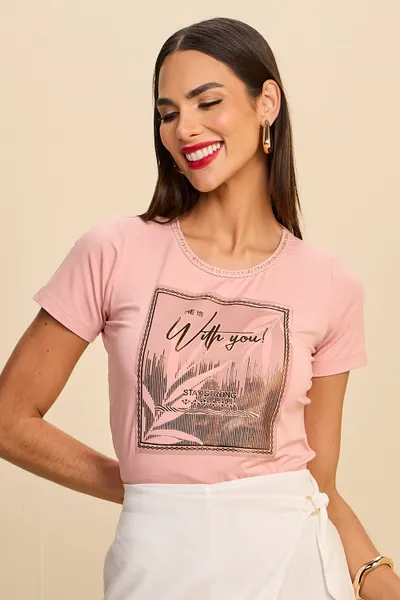 T-SHIRT COM ENTREMEIO E ESTAMPA EM FOIL RELEVO MIR