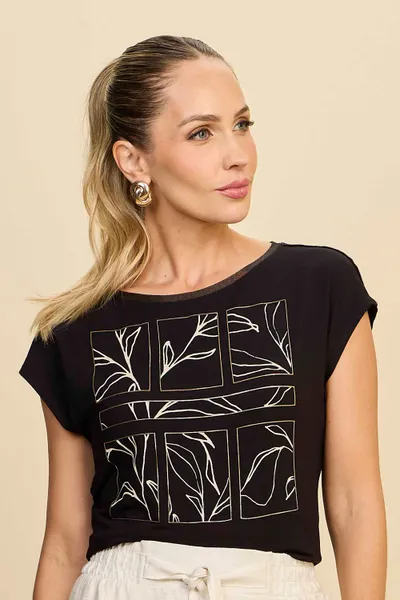 BLUSA COM VIÉS EM BRILHO E ESTAMPA EM FOIL RELEVO 