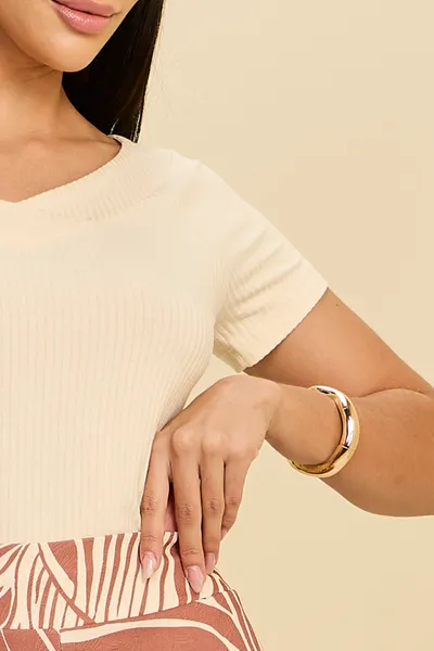 BLUSA CANELADA COM DECOTE V MIRA VEST