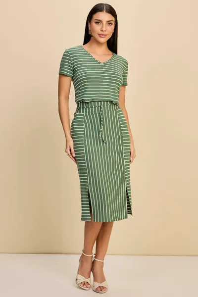 CONJUNTO LISTRADO COM CROPPED E SAIA MIDI VERDE MI