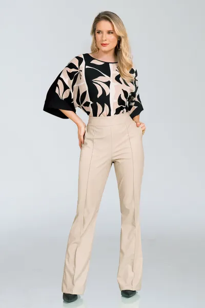 Blusa Crepe Decote Canoa Preto Mira Vest