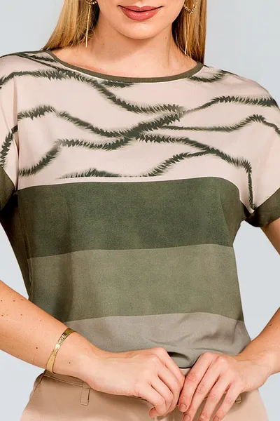Blusa Plano Fluido Decote Redondo Oliva Mira Vest
