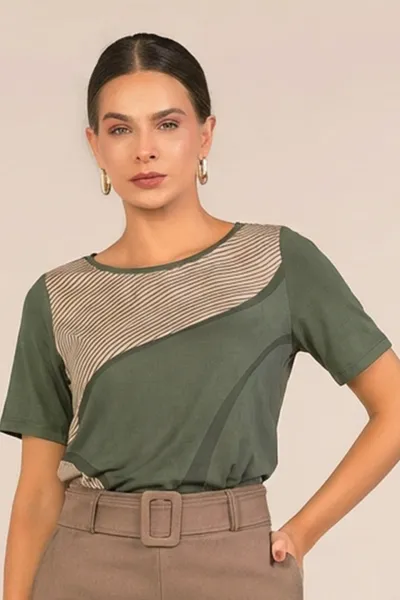 Blusa Plano Fluido Decote Canoa Oliva Mira Vest