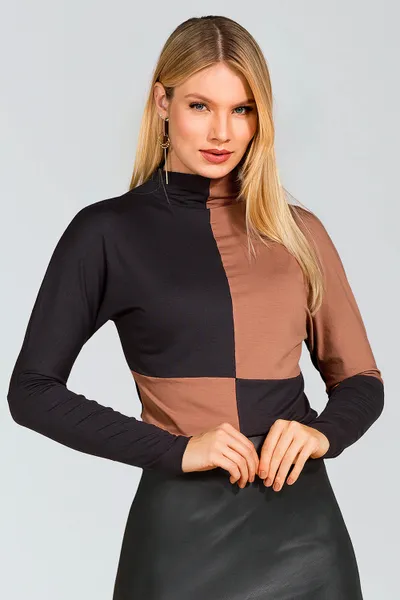 Blusa Viscolycra Gola Alta Preto Mira Vest