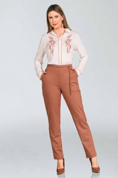 Calça Ponto Roma com Amarração Mousse Mira Vest