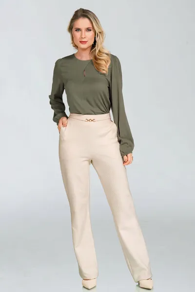 Blusa Viscolinho Decote Redondo com Abertura Oliva Mira Vest