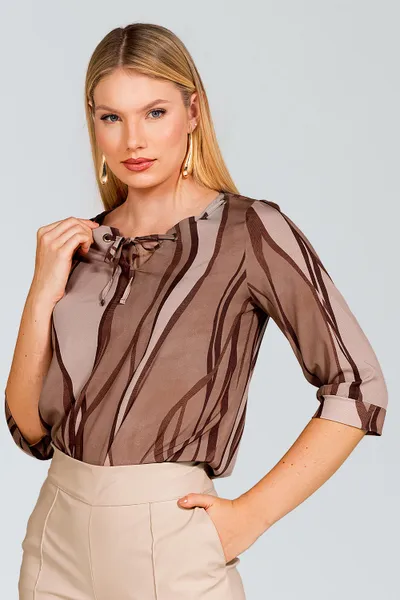 BLUSA PLANO FLUIDO COM ILHÓS CANELA MIRA VEST