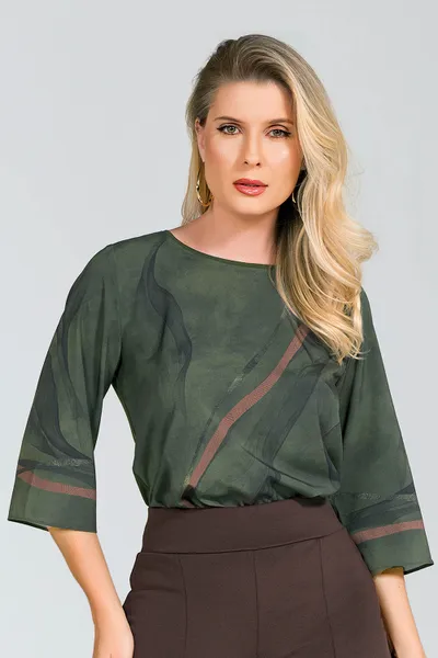 BLUSA PLANO FLUIDO DECOTE CANOA OLIVA MIRA VEST