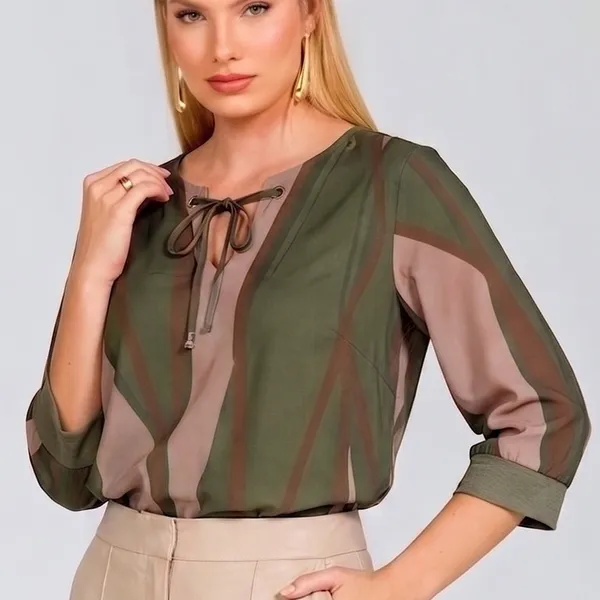 BLUSA PLANO FLUIDO COM ILHÓS VERDE MUSGO MIRA VEST