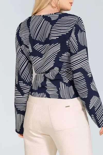 BLUSA CREPE FLUIDO TRANSPASSADA MARINHO MIRA VEST BLUSA CREPE FLUIDO TRANSPASSADA MARINHO MIRA VEST