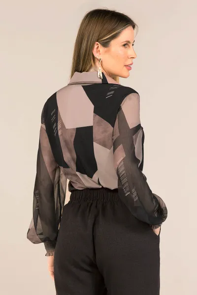 CAMISA PLANO FLUIDO COM TRANSPARÊNCIA CAMURÇA MIRA VEST CAMISA PLANO FLUIDO COM TRANSPARÊNCIA CAMURÇA MIRA VEST