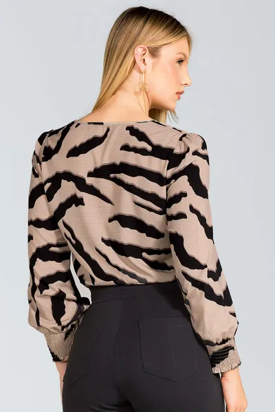 BLUSA PLANO FLUIDO PRETO/AVEIA MIRA VEST