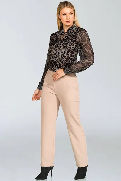 Blusa Plano Fluido com Tule Decote com Amarração Sertão Mira Vest Blusa Plano Fluido com Tule Decote com Amarração Sertão Mira Vest