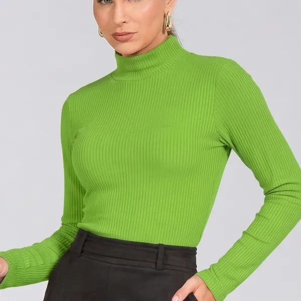 BLUSA CANELADA GOLA ALTA VERDE MIRA VEST