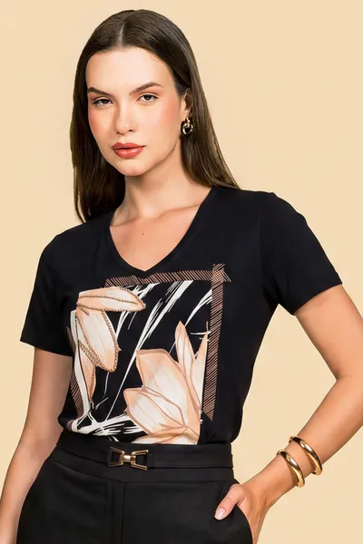 T-SHIRT VISCOLYCRA COM PEDRARIAS PRETO MIRA VEST
