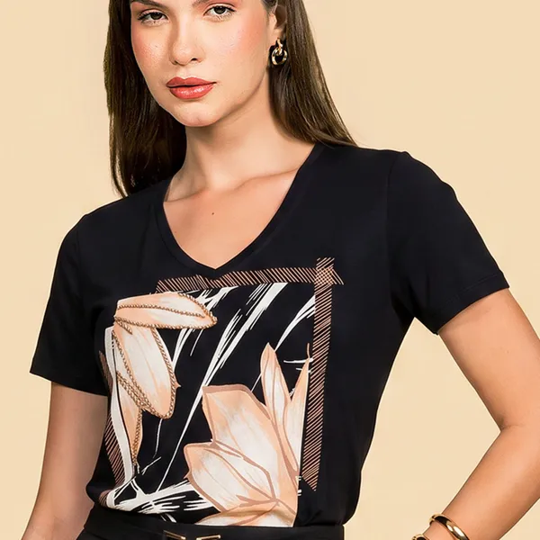 T-SHIRT VISCOLYCRA COM PEDRARIAS PRETO MIRA VEST