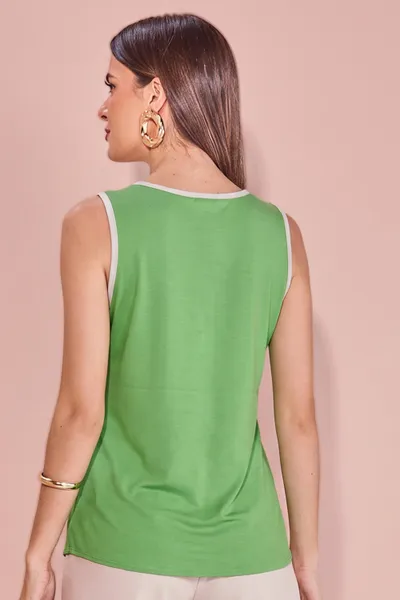 BLUSA PLANO FLUIDO COM PEDRARIAS VERDE MIRA VEST