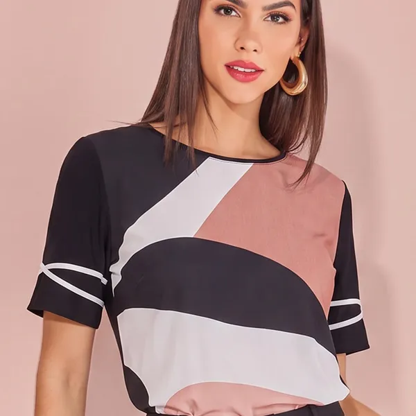 BLUSA MANGA CURTA EM TECIDO FLUIDO COM VIÉS TRANSP
