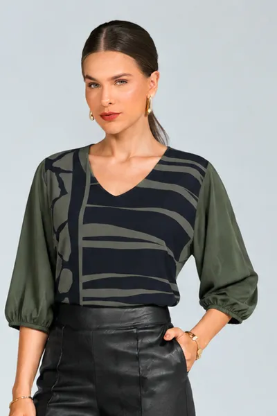 BLUSA PLANO FLUIDO COM VISCOLYCRA DECOTE V OLIVA MIRA VEST