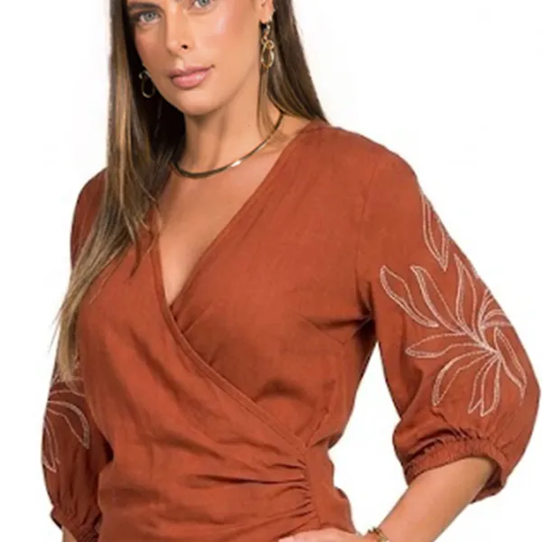 BLUSA VISCOLINHO BORDADA MOUSSE MIRA VEST