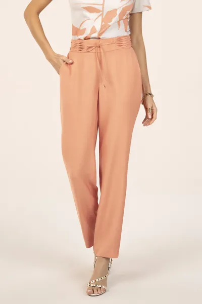 CALÇA SLIM COM ELÁSTICO NAS COSTAS PESSÊGO MIRA VE