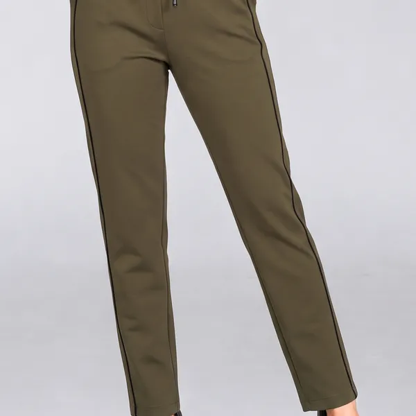 CALÇA RETA SOLTINHA BOLSOS FRONTAIS VERDE MILITAR