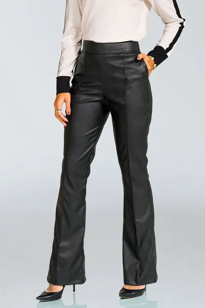 CALÇA BOOT CUT COURO SINTÉTICO PRETO MIRA VEST