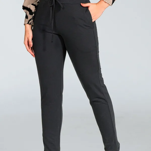 CALÇA SLIM MOLETINHO PRETO MIRA VEST